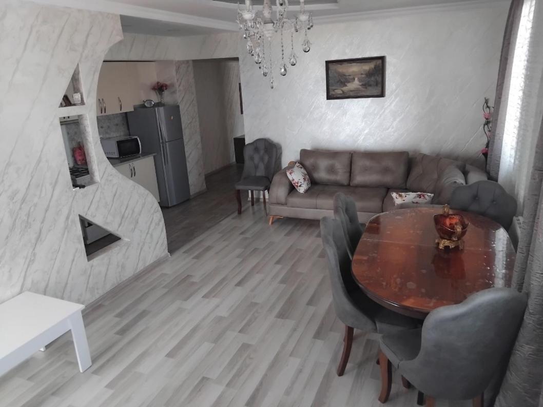 Apartament With Sea View Apartment บาทูมิ ภายนอก รูปภาพ